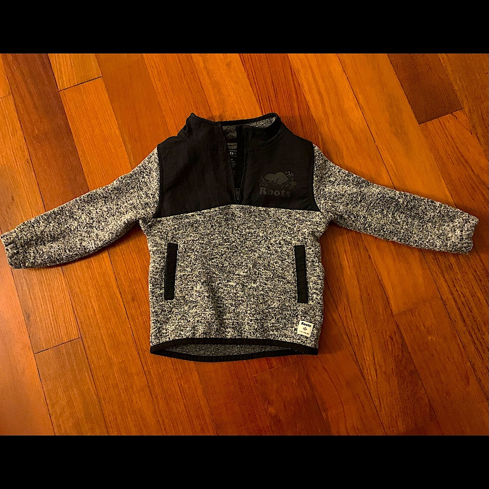 ROOTS toddler fleece sweater